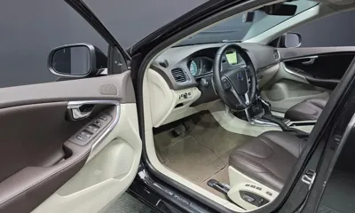 Volvo V40 2016, 54661 км, за 9787.17 USD - фото 10