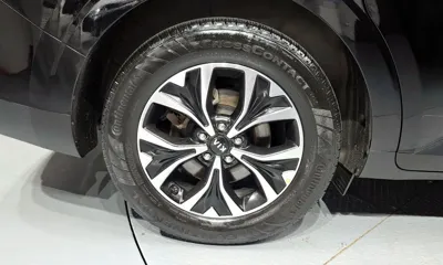 Kia Canival 2021, 111472 км, за 15027.34 USD