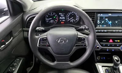 Hyundai Avante 2018, 91287 км, за 6739.35 USD - фото 13