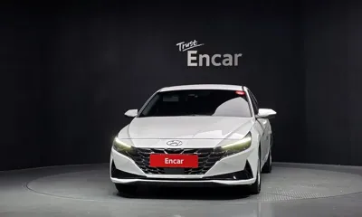 Hyundai Avante 2023, 23068 км, за 10358.31 USD