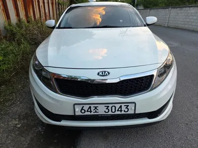 Kia K5 · 2013 год