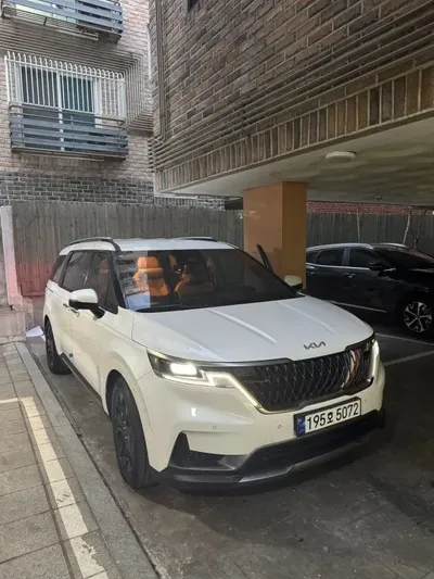 Kia Canival · 2023 год