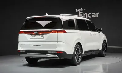 Kia Canival 2023, 29992 км, за 22408.79 USD