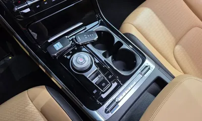 Kia Canival 2023, 29992 км, за 22408.79 USD - фото 9