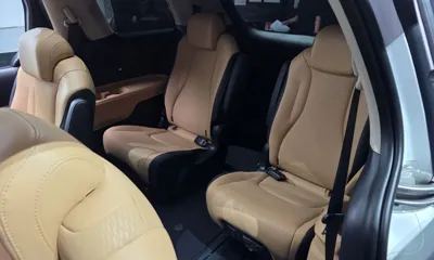 Kia Canival 2023, 29992 км, за 22408.79 USD - фото 12