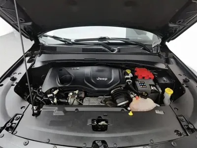 Jeep Compass 2020, 55400 км, за 7769.13 USD - фото 6