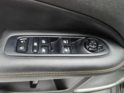 Jeep Compass 2020, 55400 км, за 7769.13 USD - фото 9