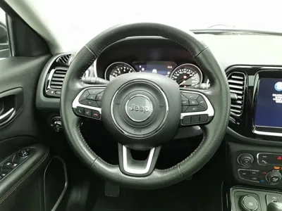 Jeep Compass 2020, 55400 км, за 7769.13 USD - фото 11