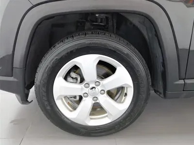 Jeep Compass 2020, 55400 км, за 7769.13 USD - фото 17