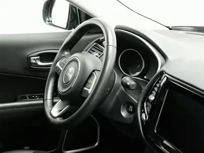 Jeep Compass 2020, 55400 км, за 7769.13 USD - фото 22