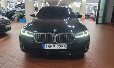 BMW 5-Series · 2023 год