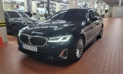 BMW 5-Series 2023, 32179 км, за 24755.71 USD