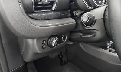 MINI Clubman 2018, 127238 км, за 6236.05 USD - фото 18