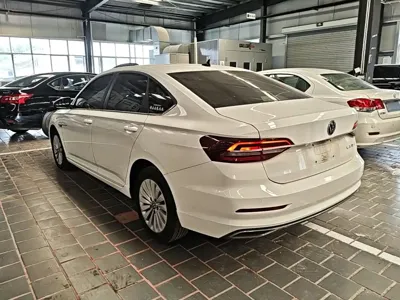 Volkswagen Lavida 2021, 75200 км, за 7230.4 USD
