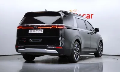 Kia Canival 2021, 52000 км, за 15101.15 USD