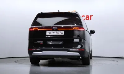 Kia Canival 2021, 52000 км, за 15101.15 USD