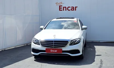 Mercedes-Benz E-Class 2018, 87149 км, за 15764.58 USD