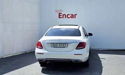 Mercedes-Benz E-Class 2018, 87149 км, за 15764.58 USD
