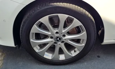 Mercedes-Benz E-Class 2018, 87149 км, за 15764.58 USD