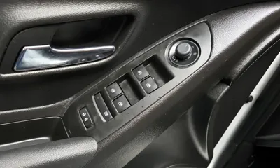ChevroletGMDaewoo Trax 2019, 132737 км, за 5483.98 USD - фото 17