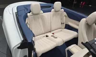 Mercedes-Benz E-Class 2023, 8147 км, за 49560.19 USD - фото 12