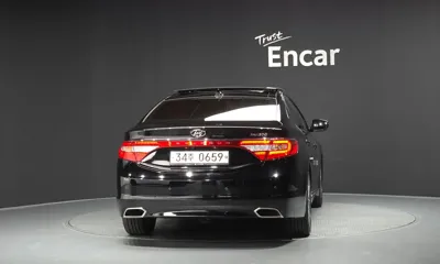 Hyundai Grandeur 2017, 73307 км, за 6840.39 USD