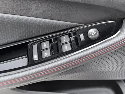 Buick Verano 2023, 18600 км, за 8504.84 USD - фото 9