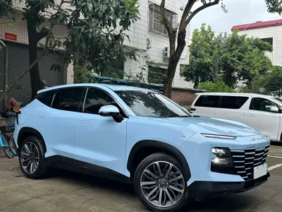 Jetour Dasheng 2023, 32000 км, за 11447.69 USD