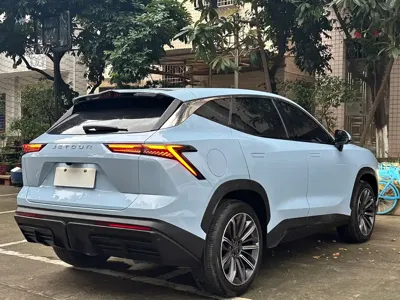Jetour Dasheng 2023, 32000 км, за 11447.69 USD