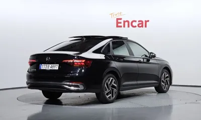Volkswagen Jetta 2024, 55689 км, за 15562.93 USD