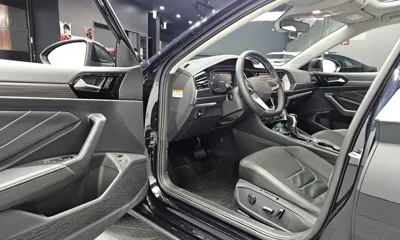 Volkswagen Jetta 2024, 55689 км, за 15547.76 USD - фото 10