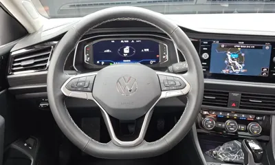 Volkswagen Jetta 2024, 55689 км, за 15547.76 USD - фото 13