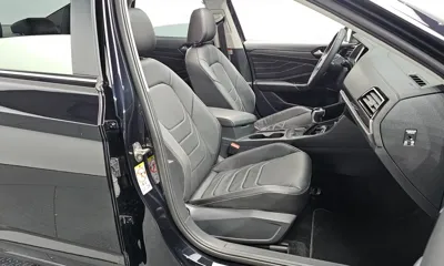 Volkswagen Jetta 2024, 55689 км, за 15547.76 USD - фото 26