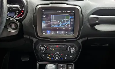 Jeep Renegade 2019, 103274 км, за 7553.86 USD - фото 14