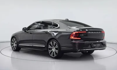 Volvo S90 2024, 34194 км, за 30553.2 USD - фото 2