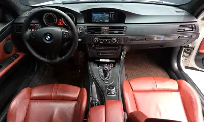 BMW M3 2010, 172746 км, за 16525.66 USD - фото 7