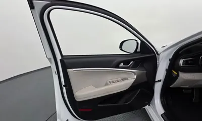 Genesis G70 2020, 33338 км, за 14873.09 USD - фото 24