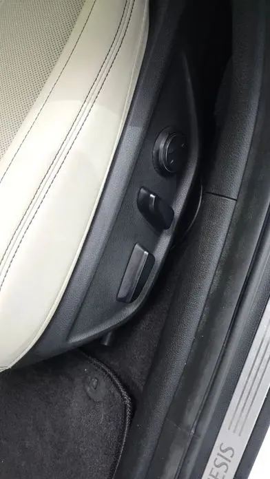 Genesis G70 2020, 33338 км, за 14873.09 USD - фото 29