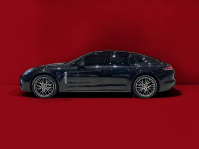 Porsche Panamera · 2023 год