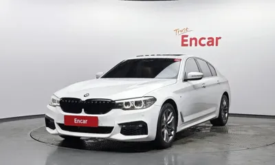 BMW 5-Series · 2018 год