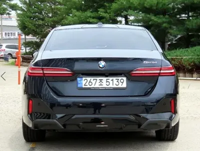 BMW 5-Series 2024, 54779 км, за 37600.87 USD