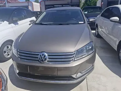 Volkswagen Magotan 2016, 113600 км, за 6547.84 USD