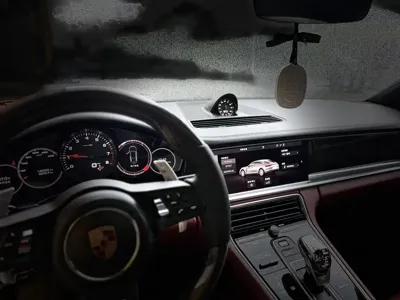 Porsche Panamera 2018, 140000 км, за 50066.85 USD - фото 10