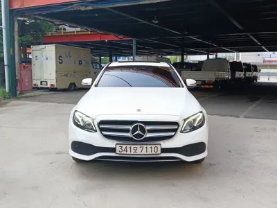 Mercedes-Benz E-Class 2018, 101000 км, за 12307.09 USD