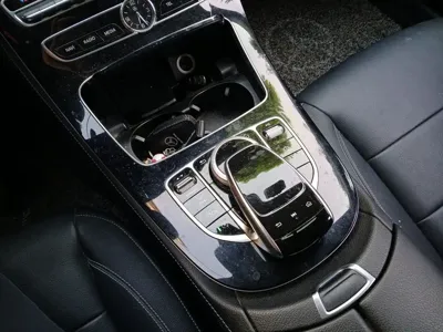 Mercedes-Benz E-Class 2018, 101000 км, за 12307.09 USD - фото 9