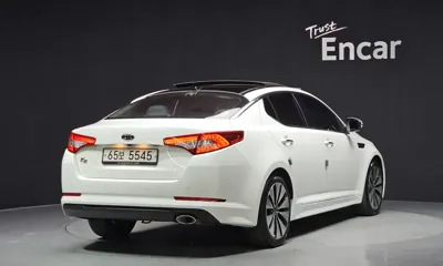 Kia K5 2012, 157040 км, за 3938.56 USD