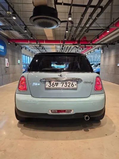MINI Cooper 2013, 160000 км, за 2510.74 USD