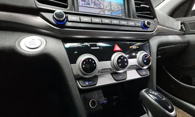 Hyundai Avante 2020, 126576 км, за 7598.28 USD - фото 15