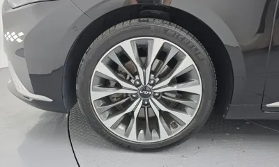 Kia K8 2023, 26512 км, за 17657.87 USD