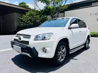 Toyota RAV4 · 2013 год